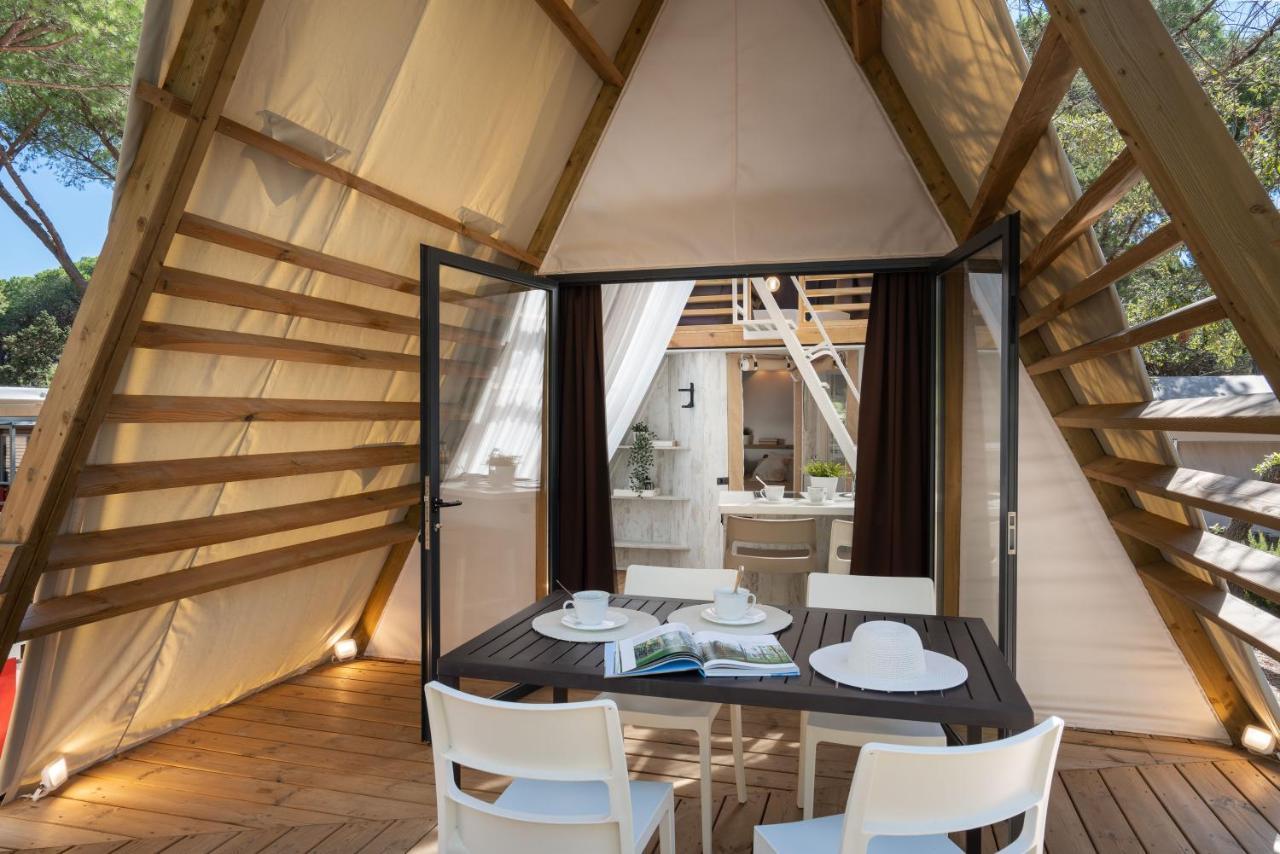 Camping Il Capannino Glamping Village マリーナ・ディ・ビッボーナ エクステリア 写真
