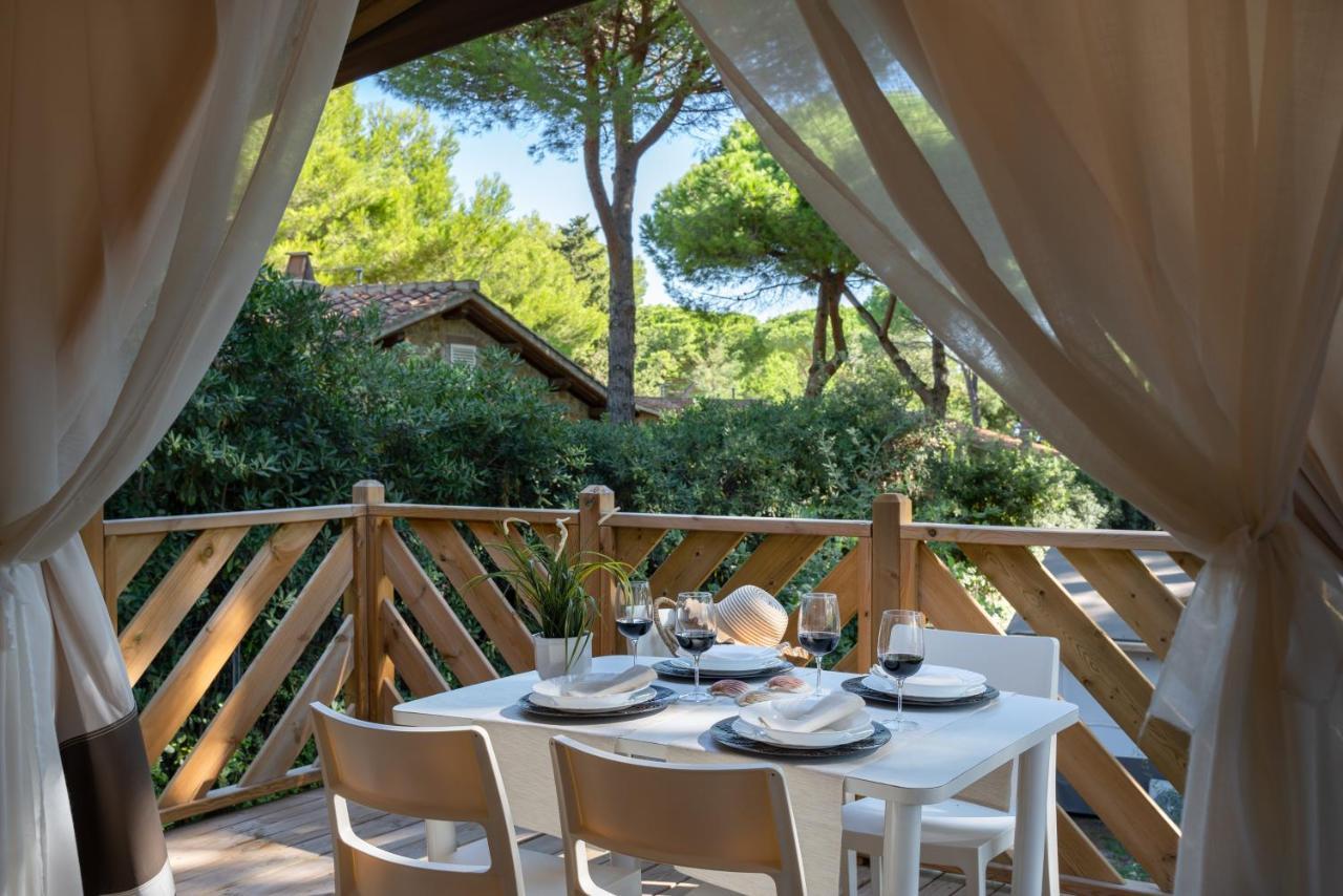 Camping Il Capannino Glamping Village マリーナ・ディ・ビッボーナ エクステリア 写真