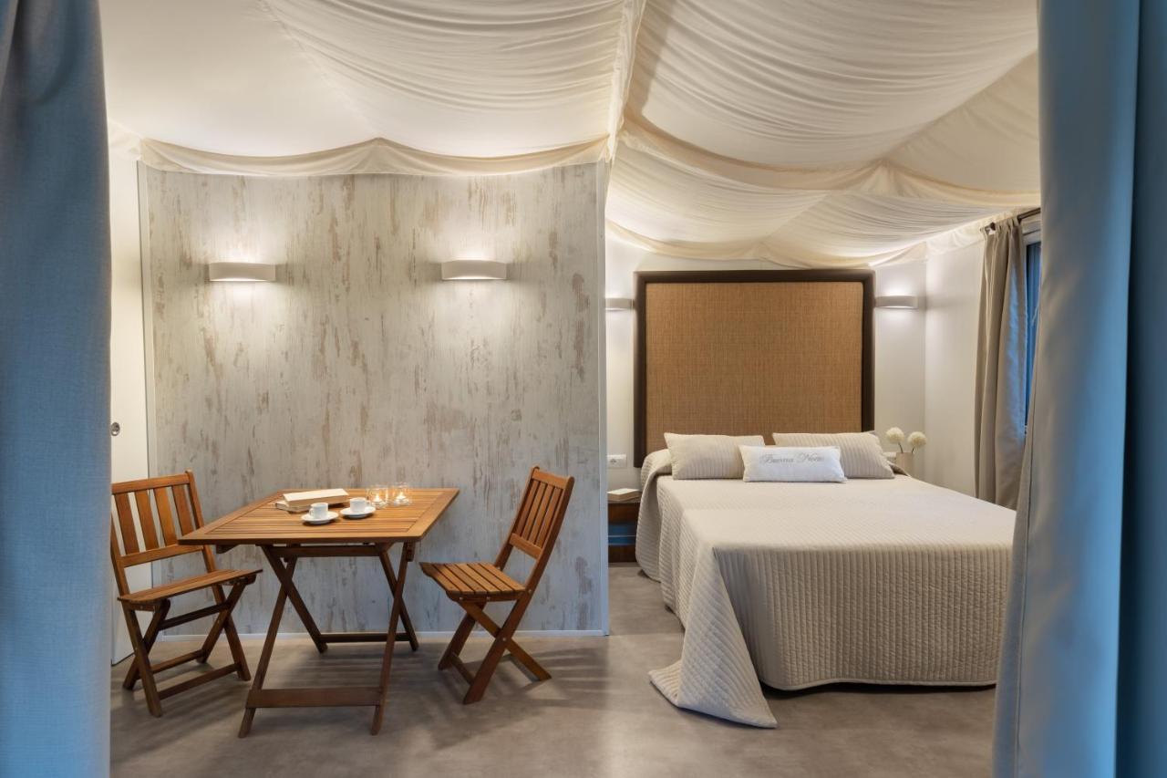 Camping Il Capannino Glamping Village マリーナ・ディ・ビッボーナ エクステリア 写真