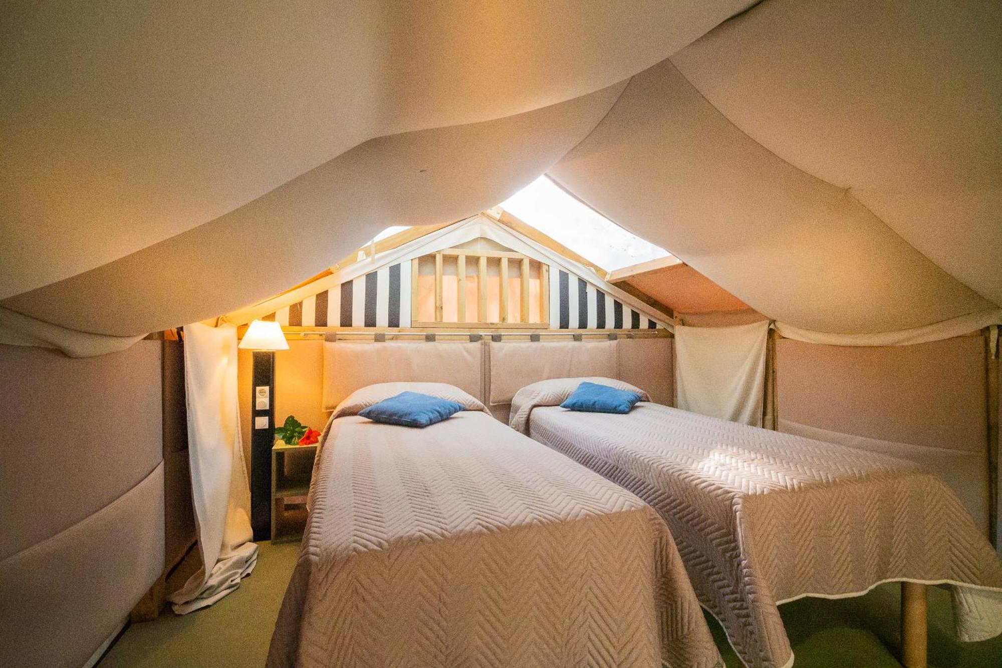 Camping Il Capannino Glamping Village マリーナ・ディ・ビッボーナ エクステリア 写真